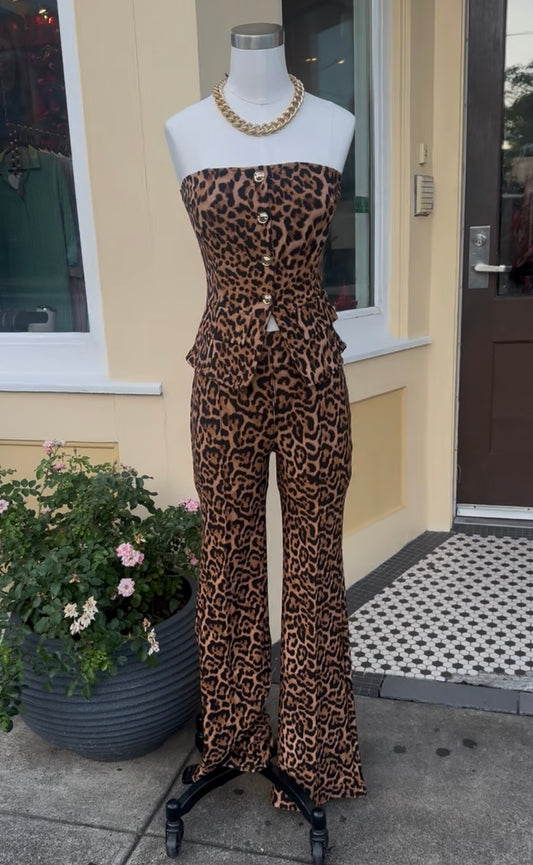 Kerry’s Leopard 2 Piece Set